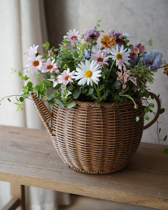 【プラ製・ガーデニングバスケット】ガンセトポット M　ホワイト／ナチュラル