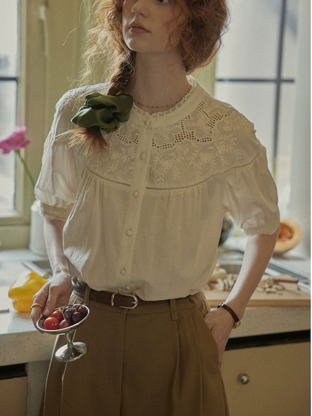 Édith Embroidered Lace Blouse F0715