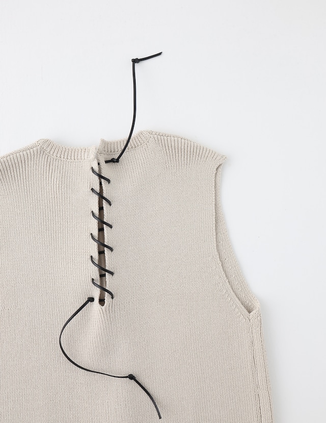 【ulikasanctus】BACK STRING KNIT VEST