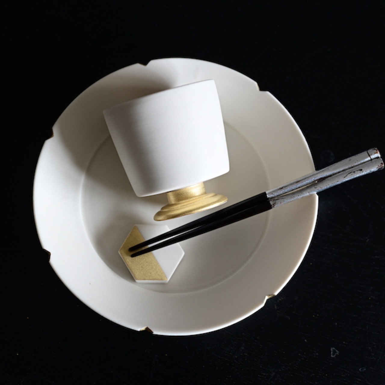 MUMCA 丸谷牧子 作 脚付ゴブレット 大 金彩 ホワイトGoblet White x Gold (1 個)/ 2104400000610