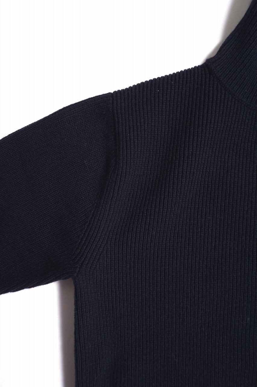 Hand Framed High Neck P/O　