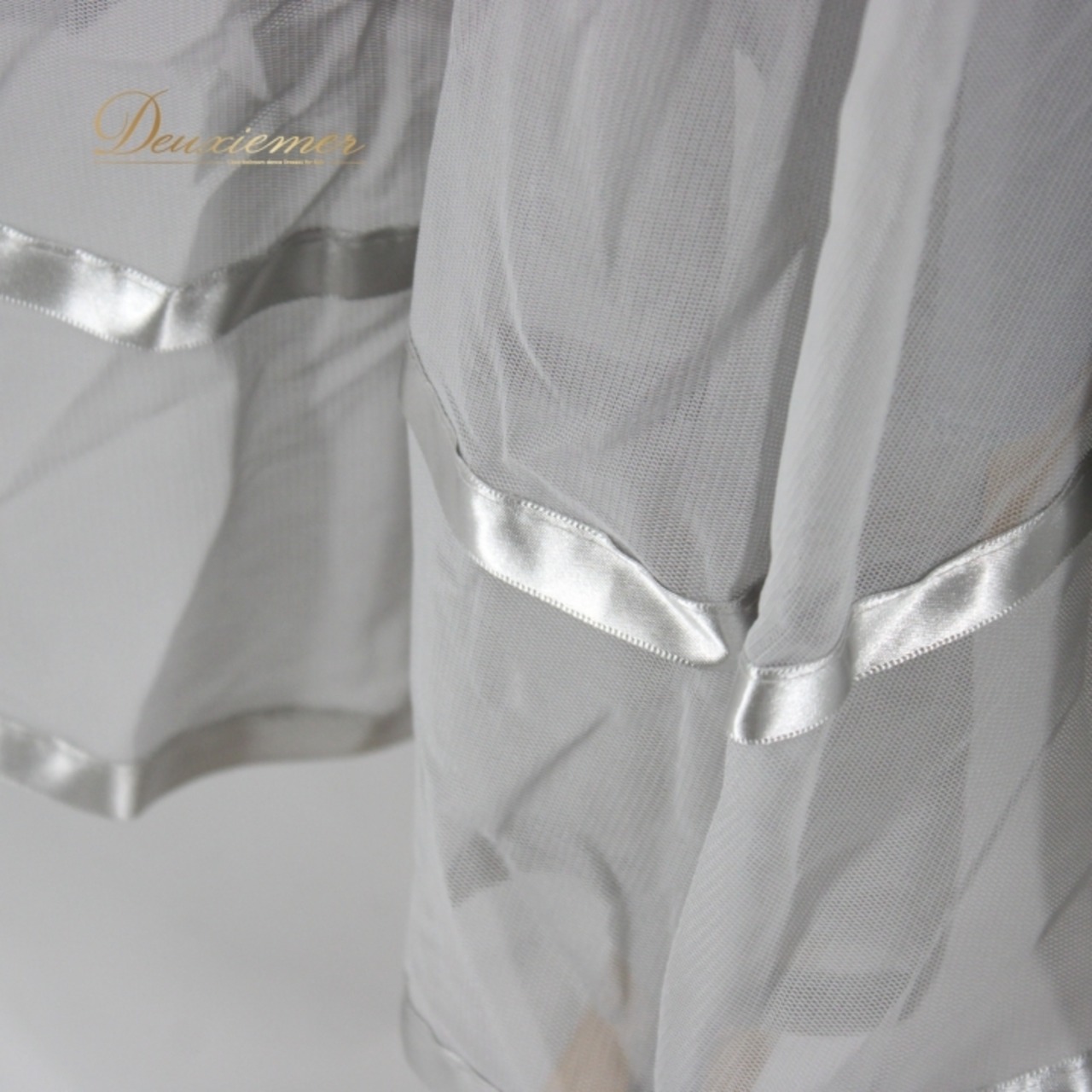 社交ダンス 衣装 スタンダード スカート レッスンウェア 女性用 オールシーズン グレイ系 レース 無地 シンプル 清楚 透け感 可愛い 上品 ダンススカート フレアスカート おしゃれ 優雅 軽やか 透け素材 ウエストゴム スポーツウェア レディース 結婚式 お出かけ スカート丈92cm 伸縮性 上品カジュアル 吸水速乾 上質 シンプルデザイン