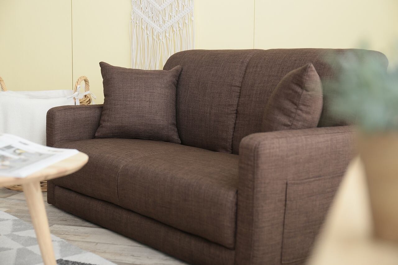 2カラー【ブラウン】Emma 2人掛けコンパクトソファ | karitoku