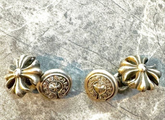 クロムハーツChrome Hearts カフスボタン　カフス クロムハーツ Chrome Hearts カフスボタン - メルカリ