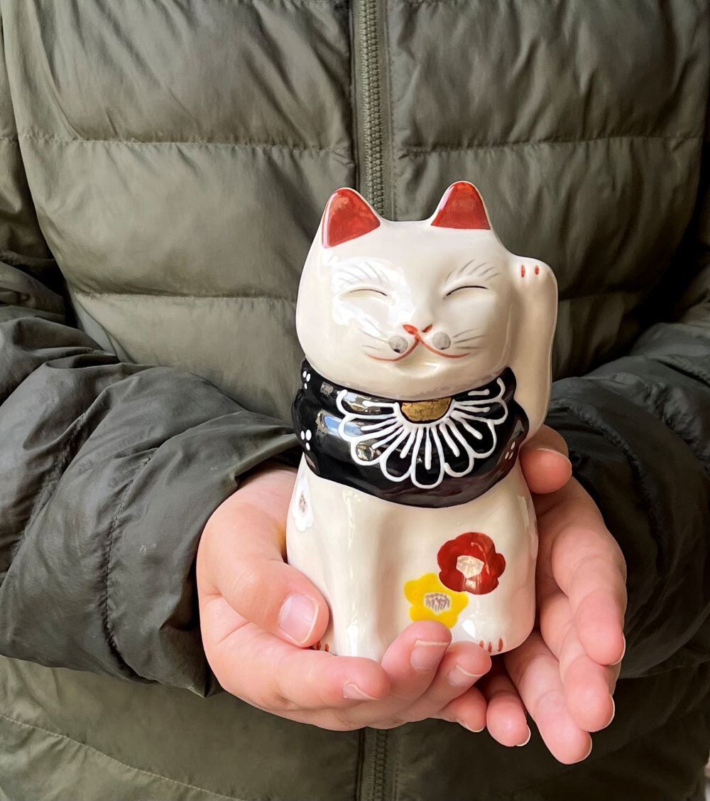 京都発◇招き猫～椿【ギフトラッピング・送料無料】◇年中飾れる縁起物