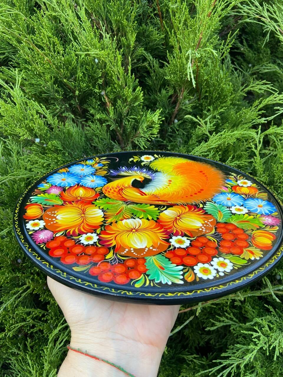 ペトリキウカ塗りのプレート（ホロベッツ）25cm | ウクライナ刺繍と