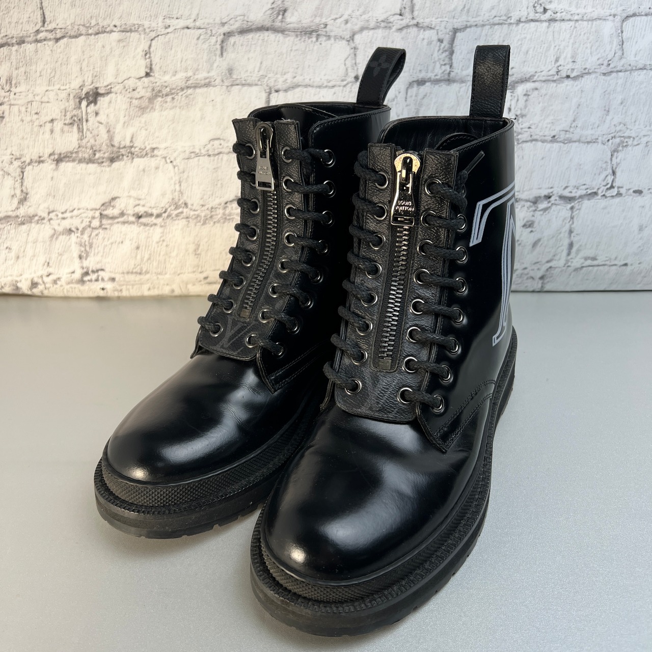 LOUIS VUITTON ルイヴィトン ブラックアイス ジップアップ アンクルブーツ ブラック A-11630