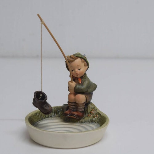 ヴィンテージ　Goebel ゲーベル陶器人形 フンメル人形 Just Fishing