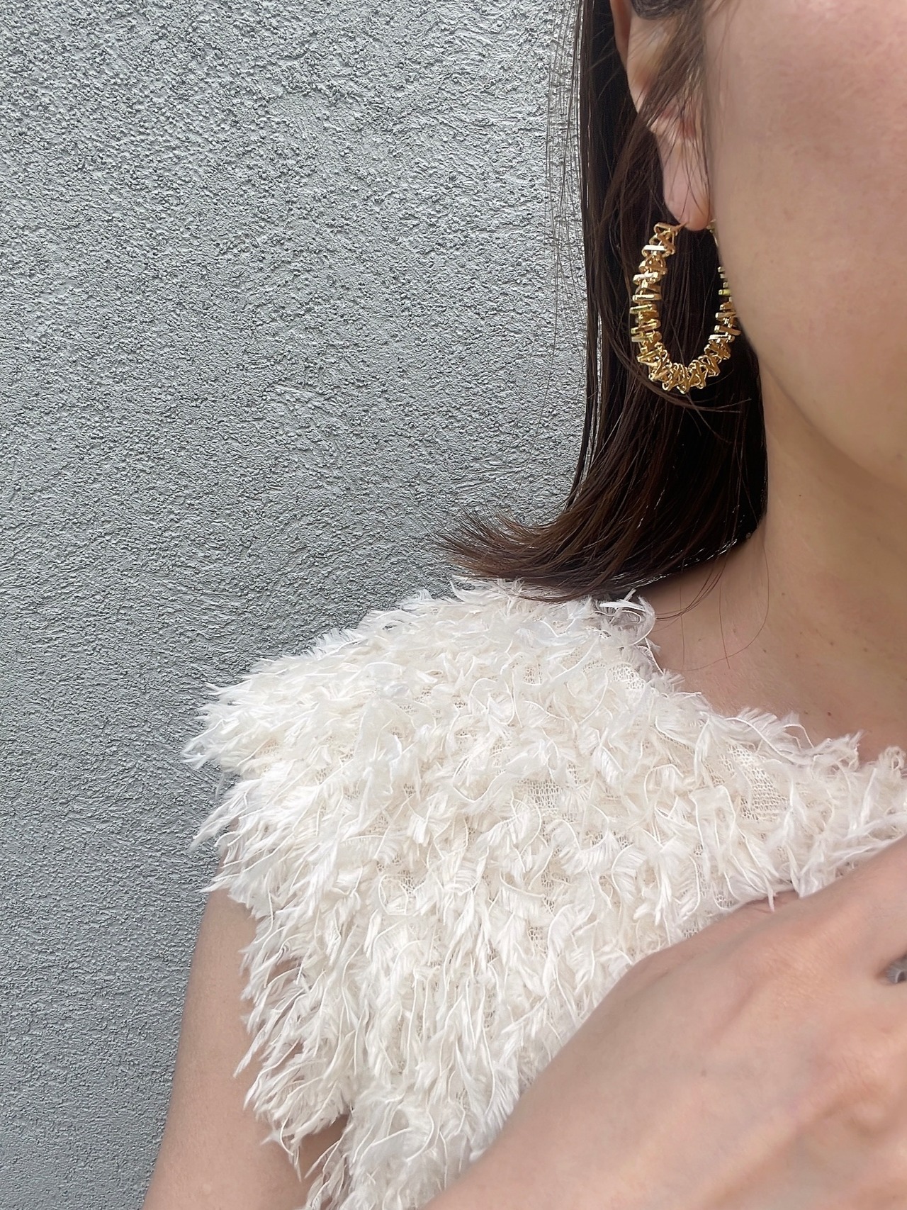 twist chip hoop pierce