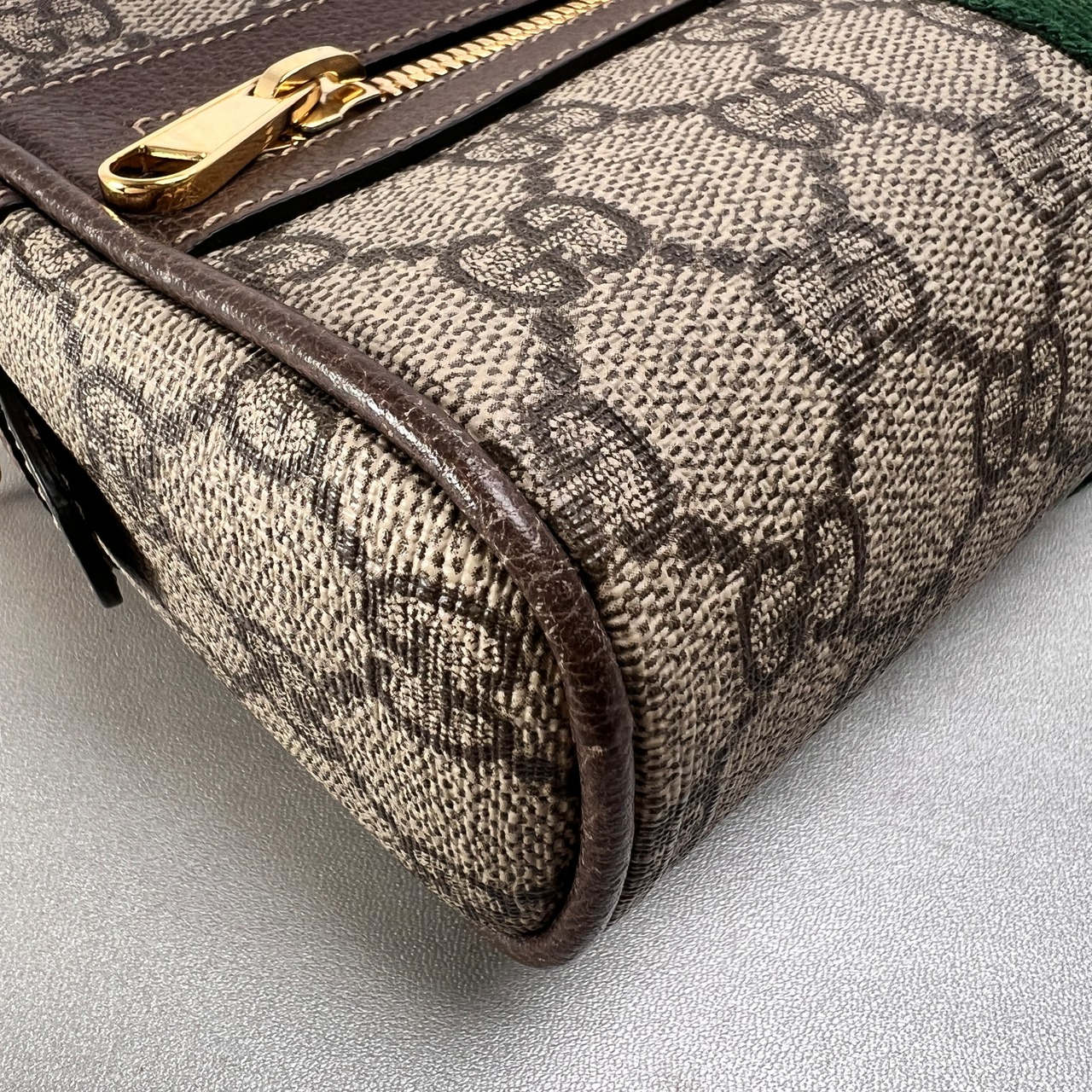 GUCCI グッチ GGスプリーム ウエストバッグ クラッチバッグ ブラウン A-13857