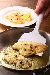 ケヴンハウン(Kevnhaun) シリコンエッグターナー 幅広 ヘラ シリコン テーブルに置いても汚れない設計 お好み焼き ヘラ 返し 卵焼きターナー KDS.986