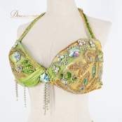 ベリーダンス オリエンタル 衣装 上下セット グリーン系ラインストーン ビーズ 装飾 豪華 アーム アーム飾り 頭飾り セット 緑 黄 スリット フリンジ 華やか キラキラ 煌びやか ヘアバンド 舞台 ステージ ダンス衣装 イエロー系 シルバー系