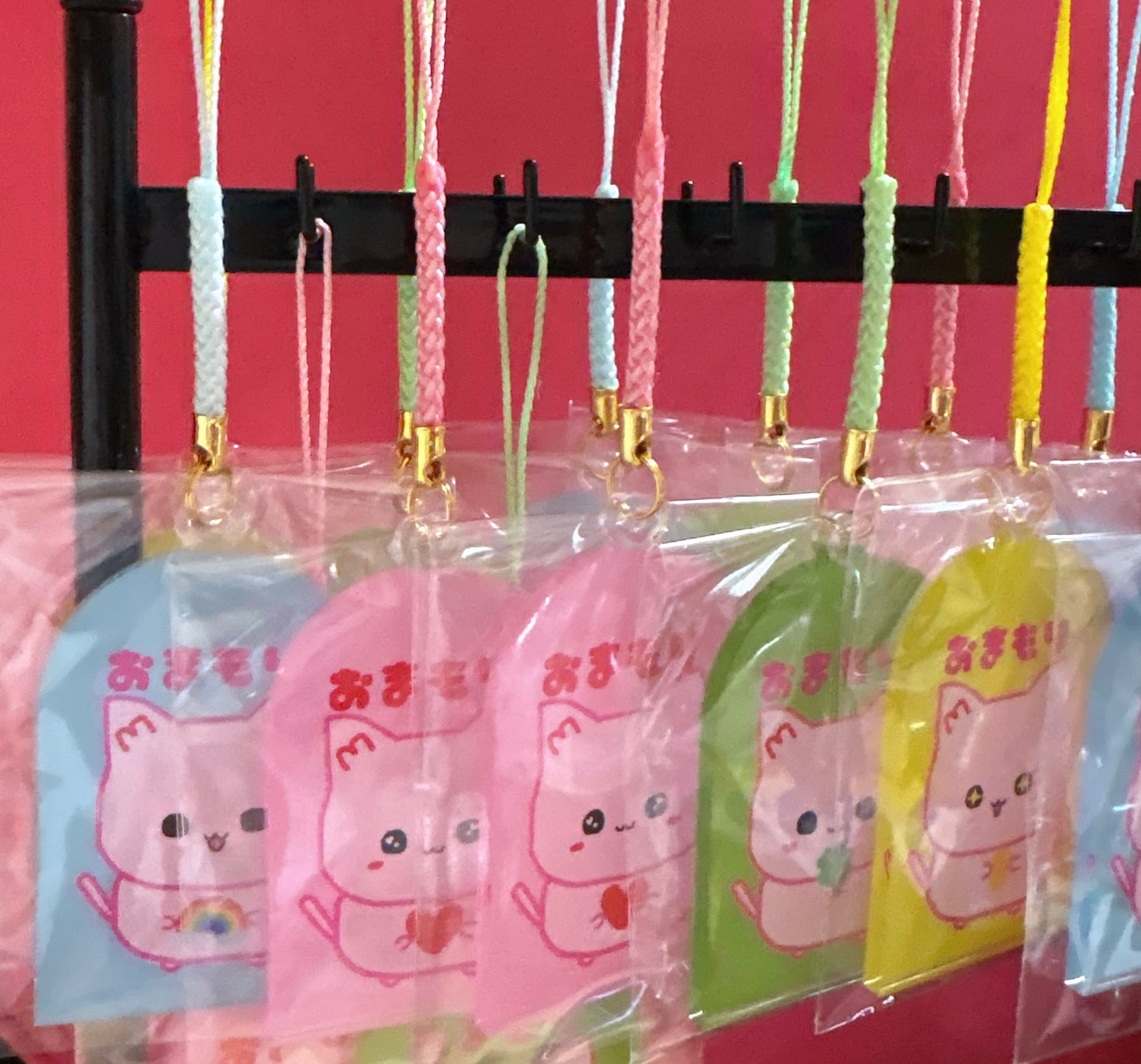 ももにゃん