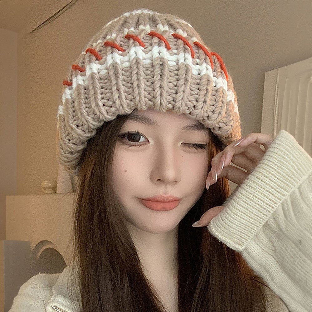 MaxMara ケーブル編みニット帽 キャメル色 MaxMara ケーブル編みニット帽 キャメル色 MaxMara ケーブル編み