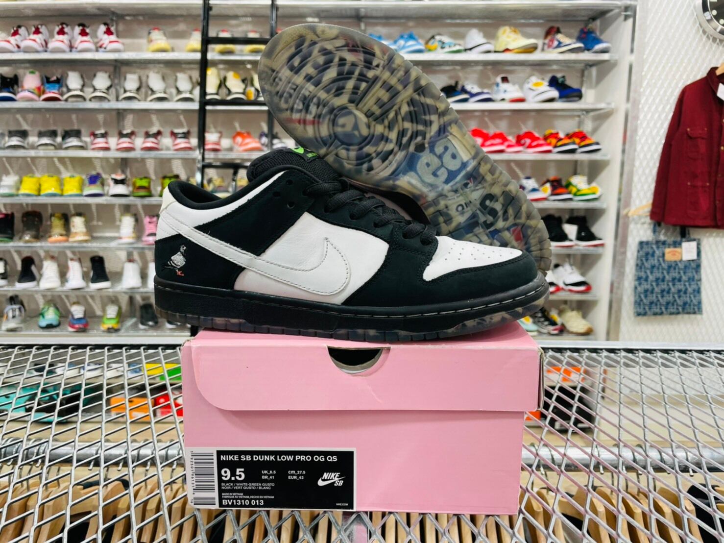 NIKE x Staple SB Dunk Low PRO OG QS “Panda Pigeon” 27.5cm 52KC3325 | BRAND  BUYERS OSAKA