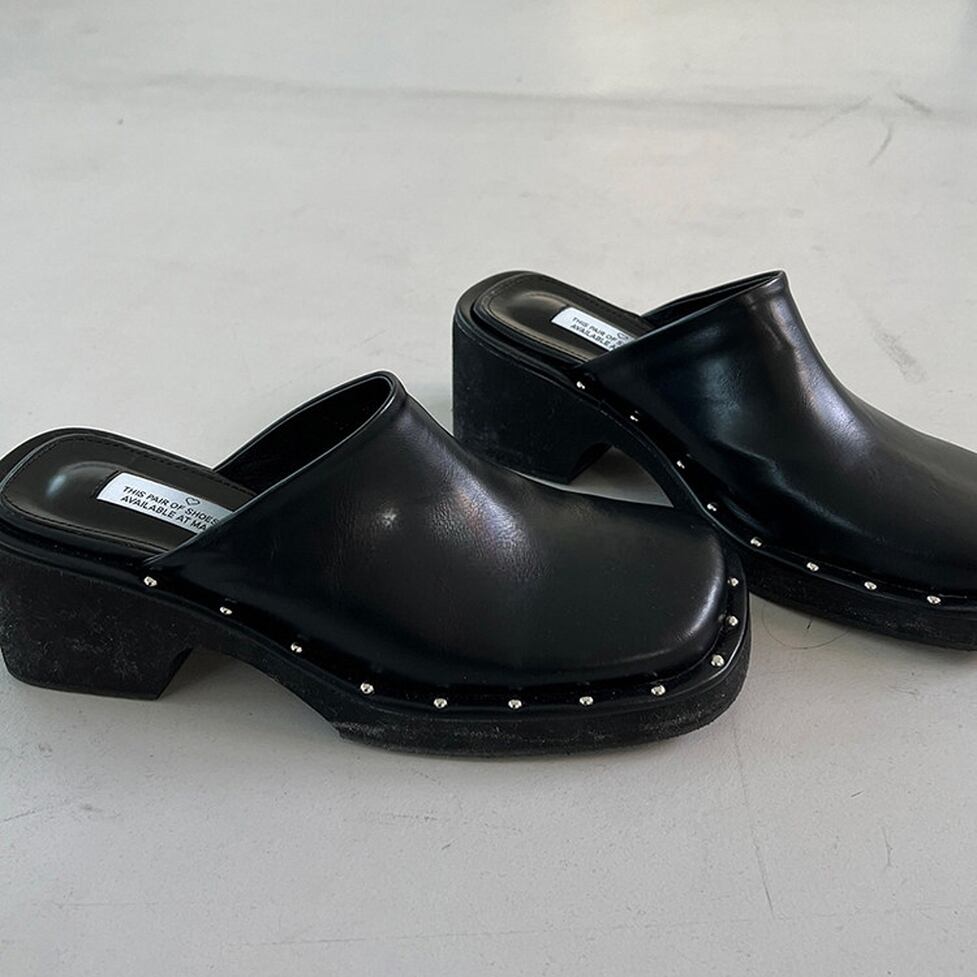 studs chunky heel mules / l0899