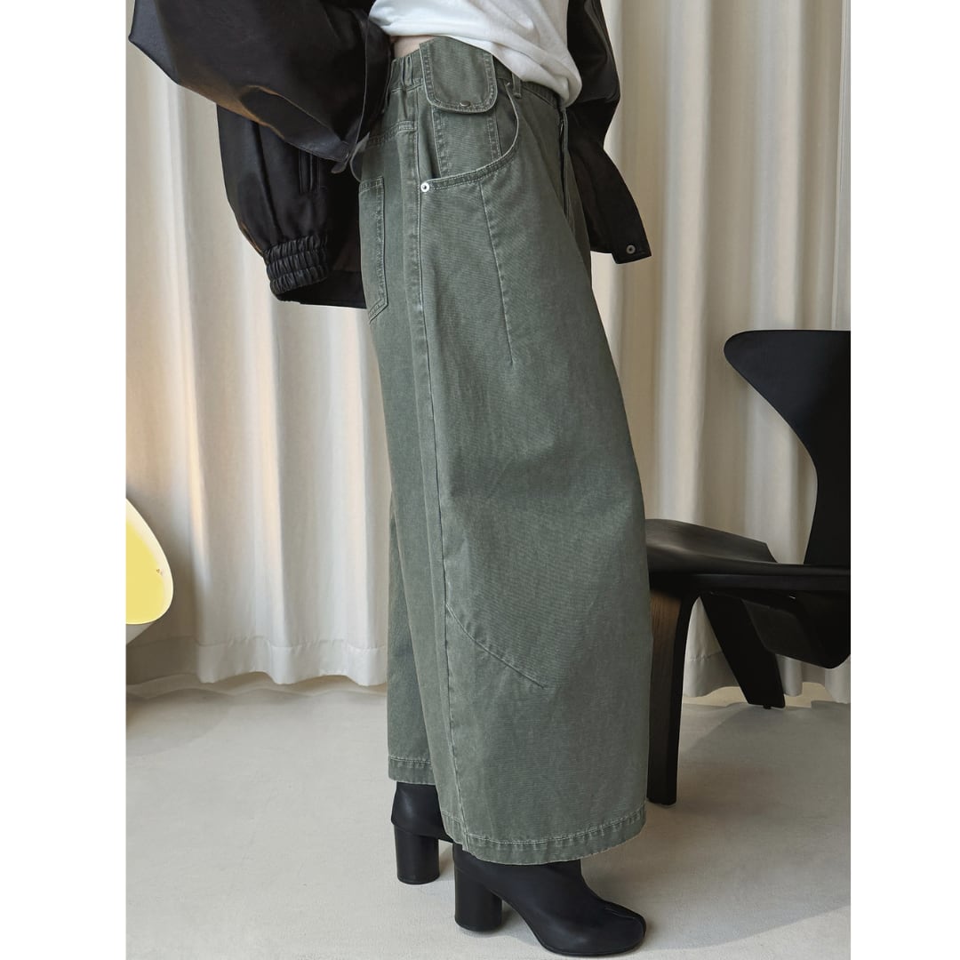 Side darts wide silhouette pants G1045