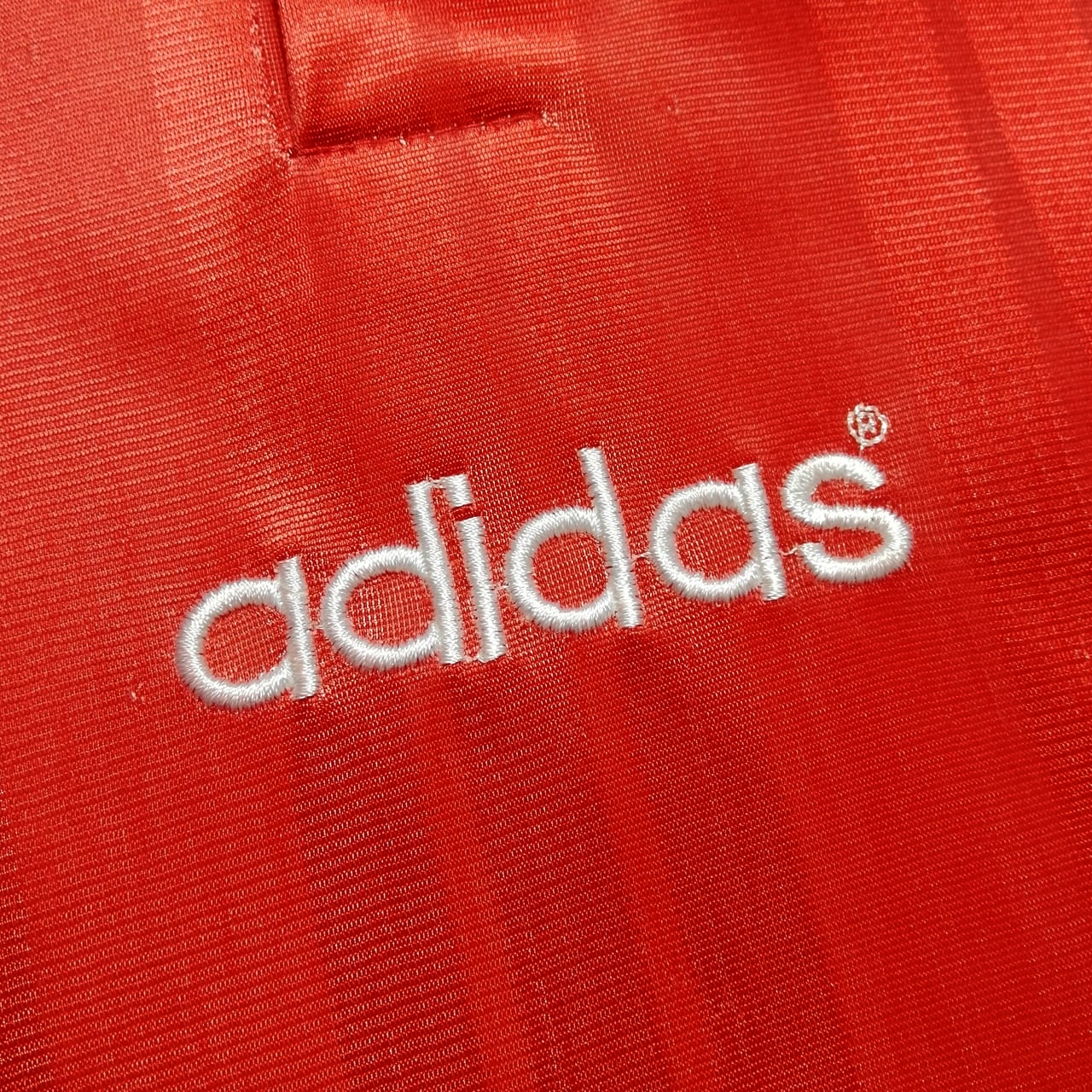 USED】スペイン代表 1994 adidas ホーム半袖 ユニフォーム（インポート