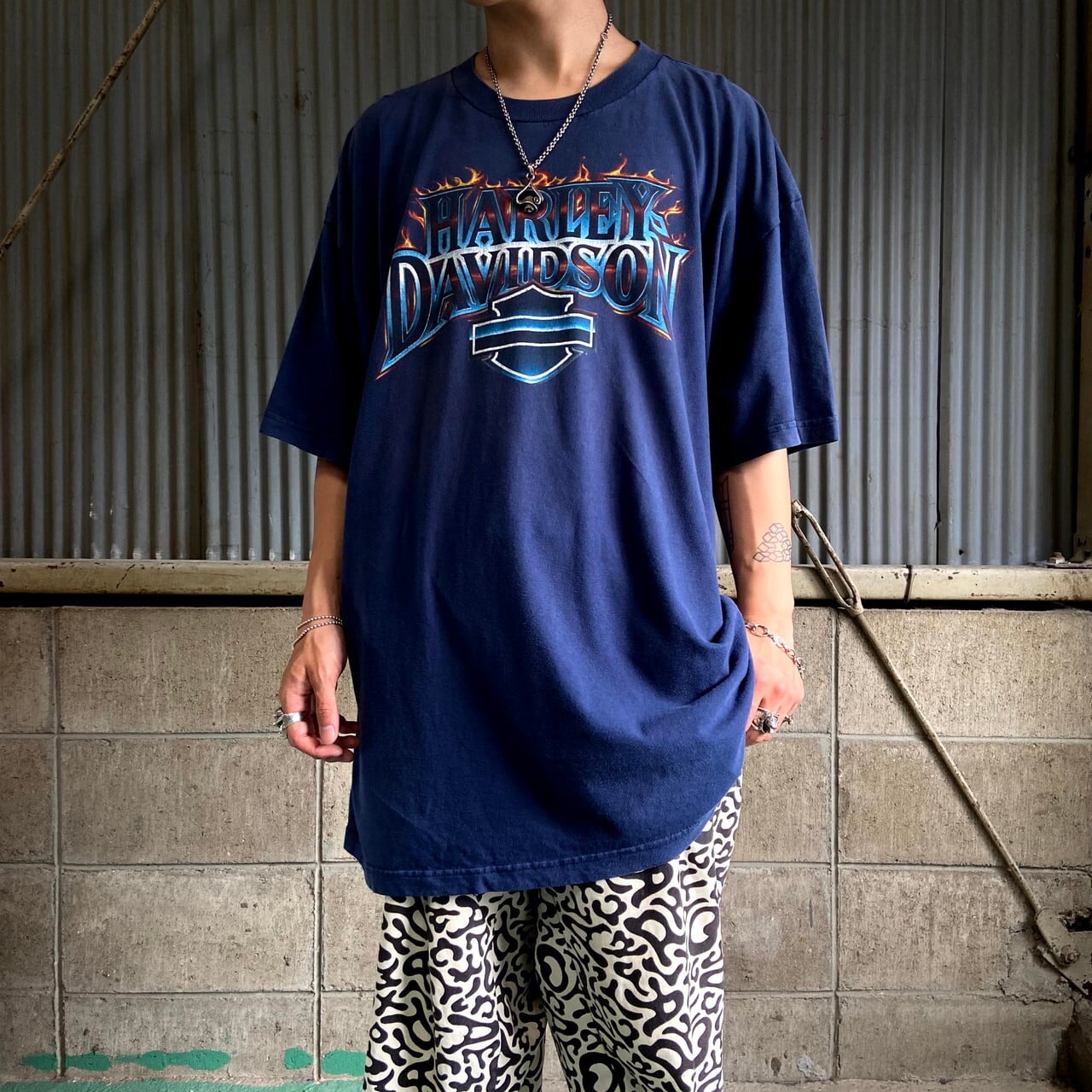 ビッグサイズ Harley Davidson ハーレーダビッドソン フロントロゴ バックプリント Tシャツ メンズxxxl 古着 モーターサイクル バイクtシャツ 両面プリント ネイビー 紺色 大きいサイズ Tシャツ Cave 古着屋 公式 古着通販サイト