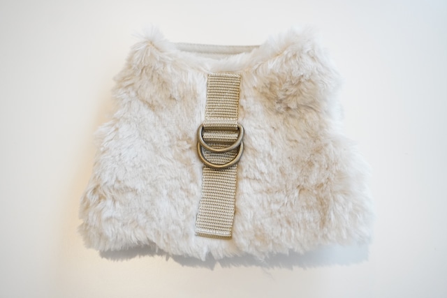 eco-fur harness white