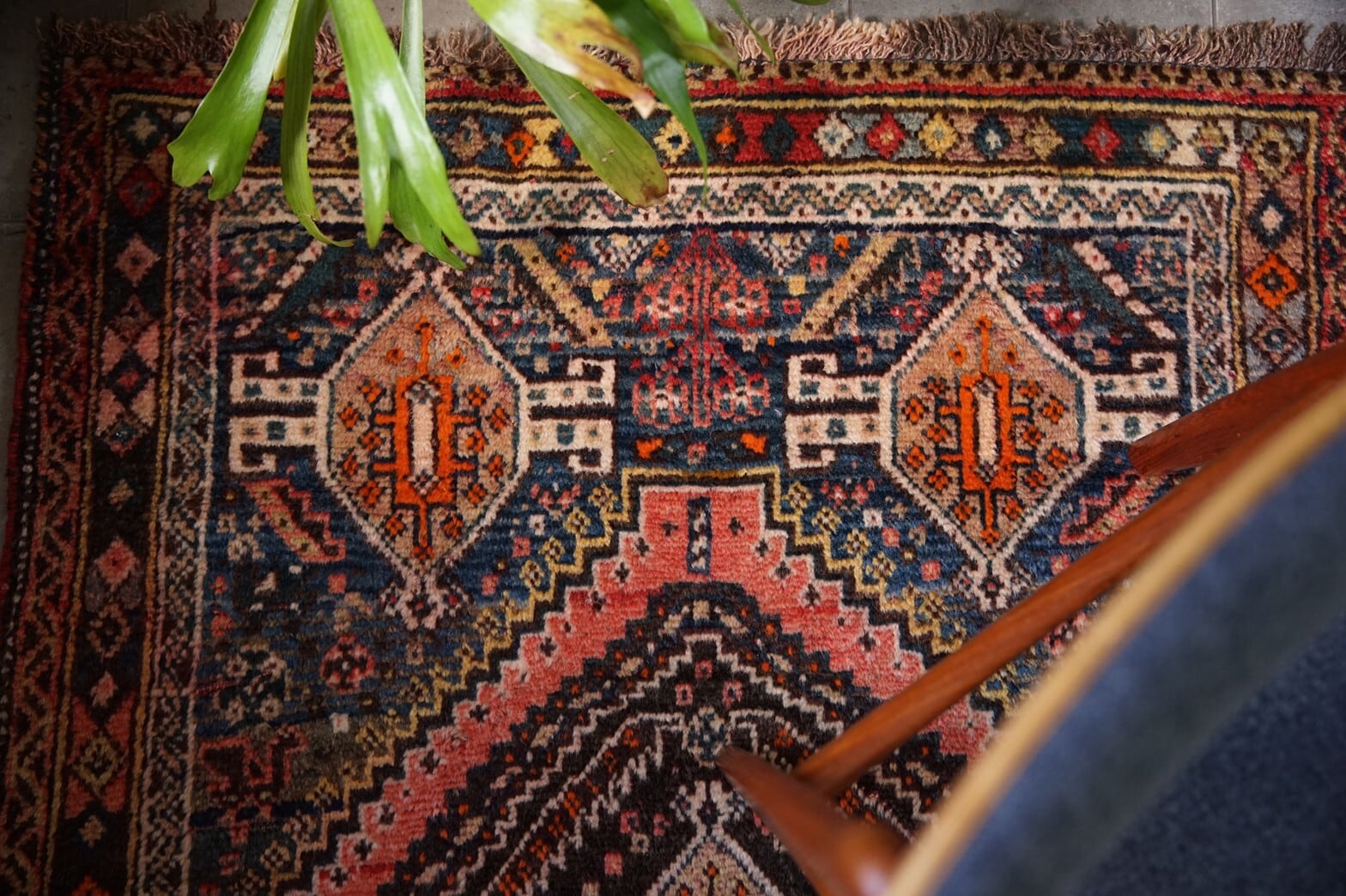 カシュガイ　シラーズ　ヴィンテージラグ　vintage rug カシュガイ シラーズ ヴィンテージラグ vintage rug ヴィンテージラグ