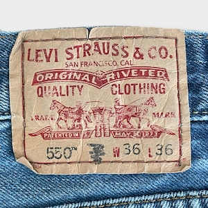 【LEVI'S】550 ジーンズ デニム ジーパン ワイドテーパード ジッパーフライ W36 L36 リーバイス ルーズ ダボパン ダメージ ジーンズ RELAXED FIT US古着