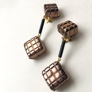 Grid square earring L-037x