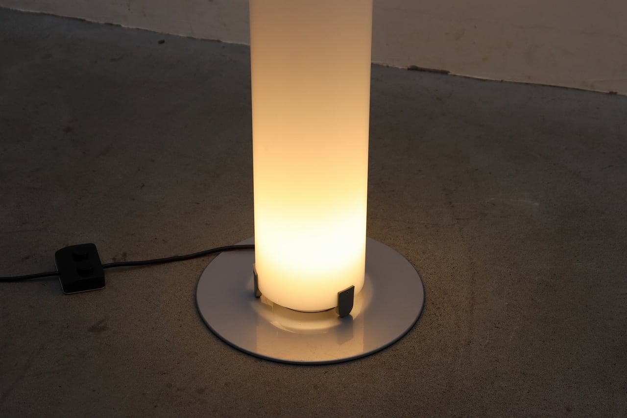 展示品　ヤマギワ　スティロス　スタイロス　フロアランプ　ランプ　照明　ランプ FLOS フロス ヤマギワ STYLOS スティロス フロアライト 照明 モダン