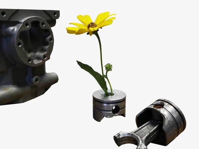 ピストンの一輪挿し