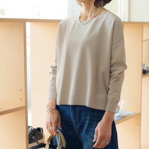 Dignite collier (ディニテ・コリエ)　編地切替ユル華奢見えニット