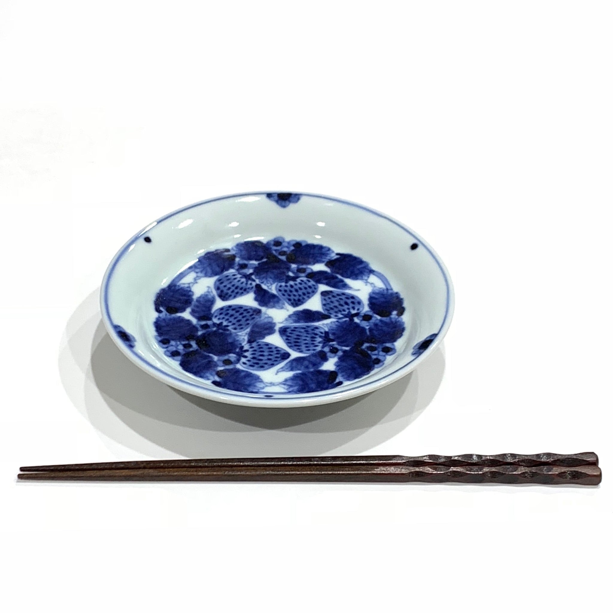 苺丸文 5寸皿《岩永 浩》 | 24to3［西富陶磁器オンラインストア 有田焼