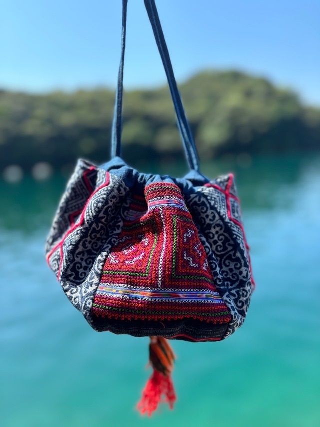 少数民族リメイク バングル⑥ 黒モン族 Hmong