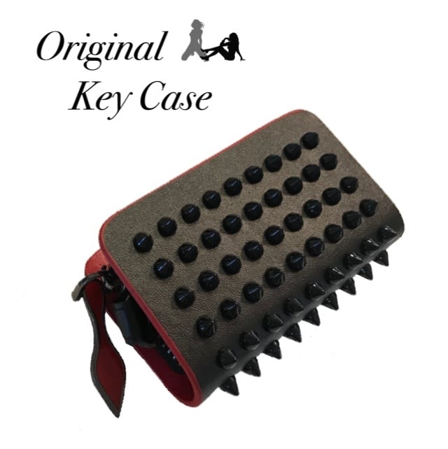 ブラックレザーキーケース スタッズ付き 極美品❣️】JIMMY CHOO