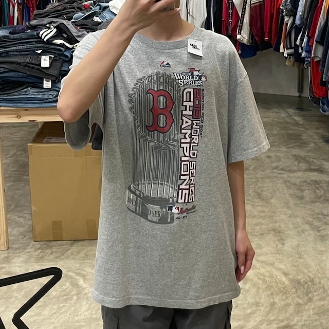 【MAJESTIC REDSOX / マジェスティック レッドソックス】Tシャツ