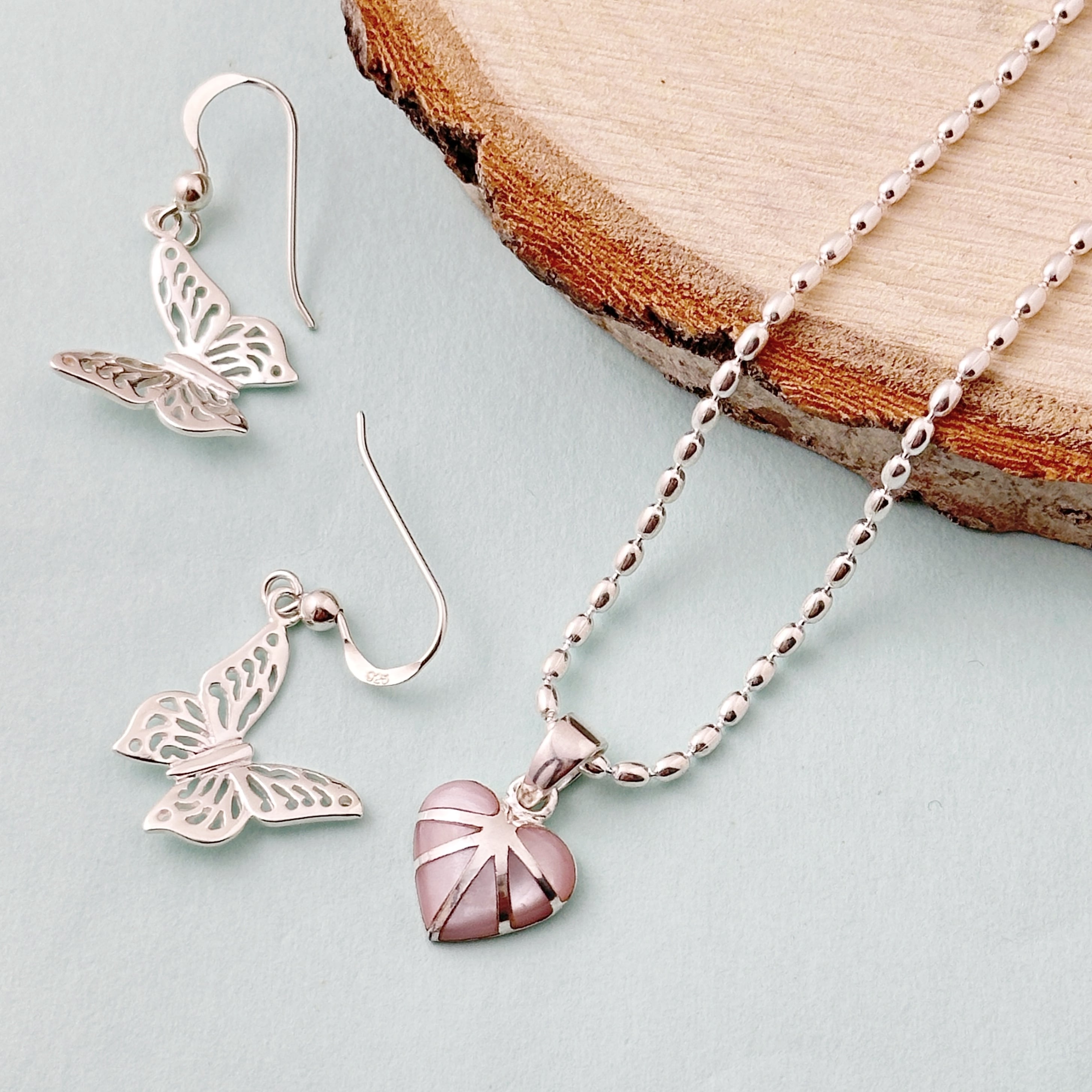 ♡ロードナイト ローズクォーツ ピンクトパーズなどマクラメネックレス