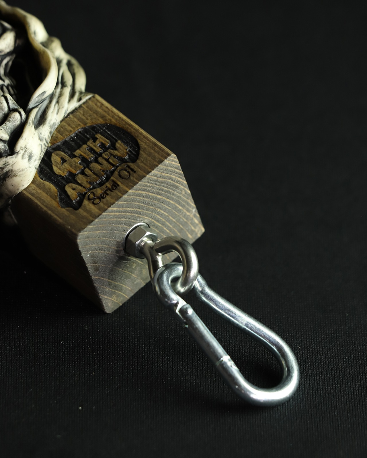 "4th Anniv" SUPER BIG KEYHOLDER - serial.09 /Black ink wash