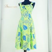 フラダンス 衣装 ワンピース ドレス グリーン系 T&L MUUMUU FACTORY フラ ダンス 黄緑 青 水色 花柄 ハワイアン リボン ハワイ製 明るい 爽やか 袖なし アロハ ハワイアンプリント ハイビスカス柄 ブルー系