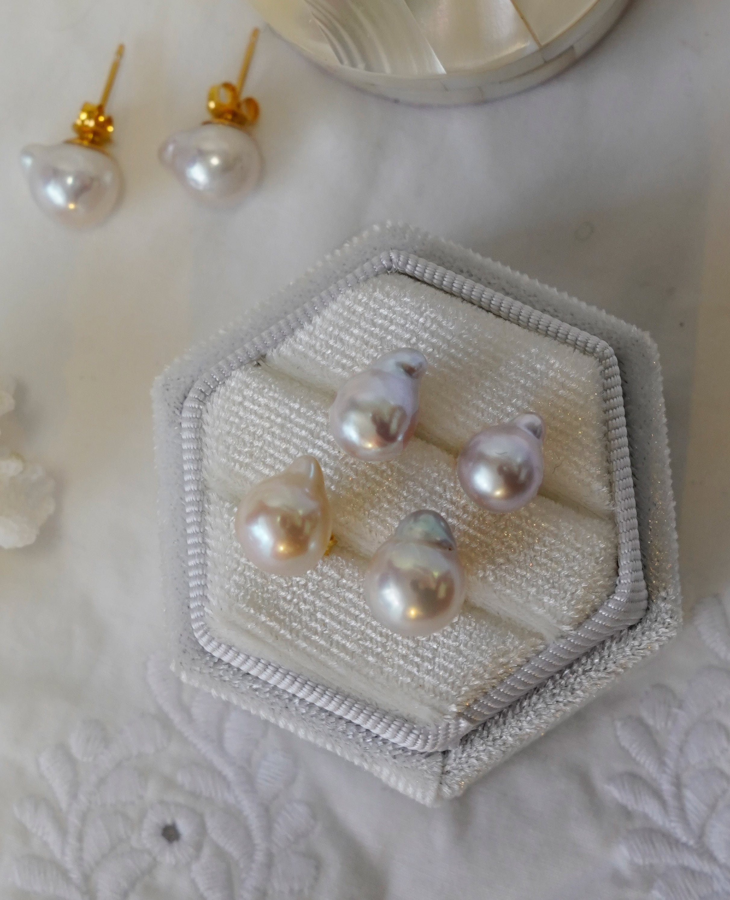 (SV)Pear Pearl pierced