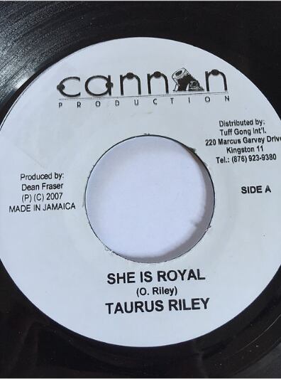 Tarrus Riley（ターラスライリー） She Is Royal 【7'】 Jamaican Soul