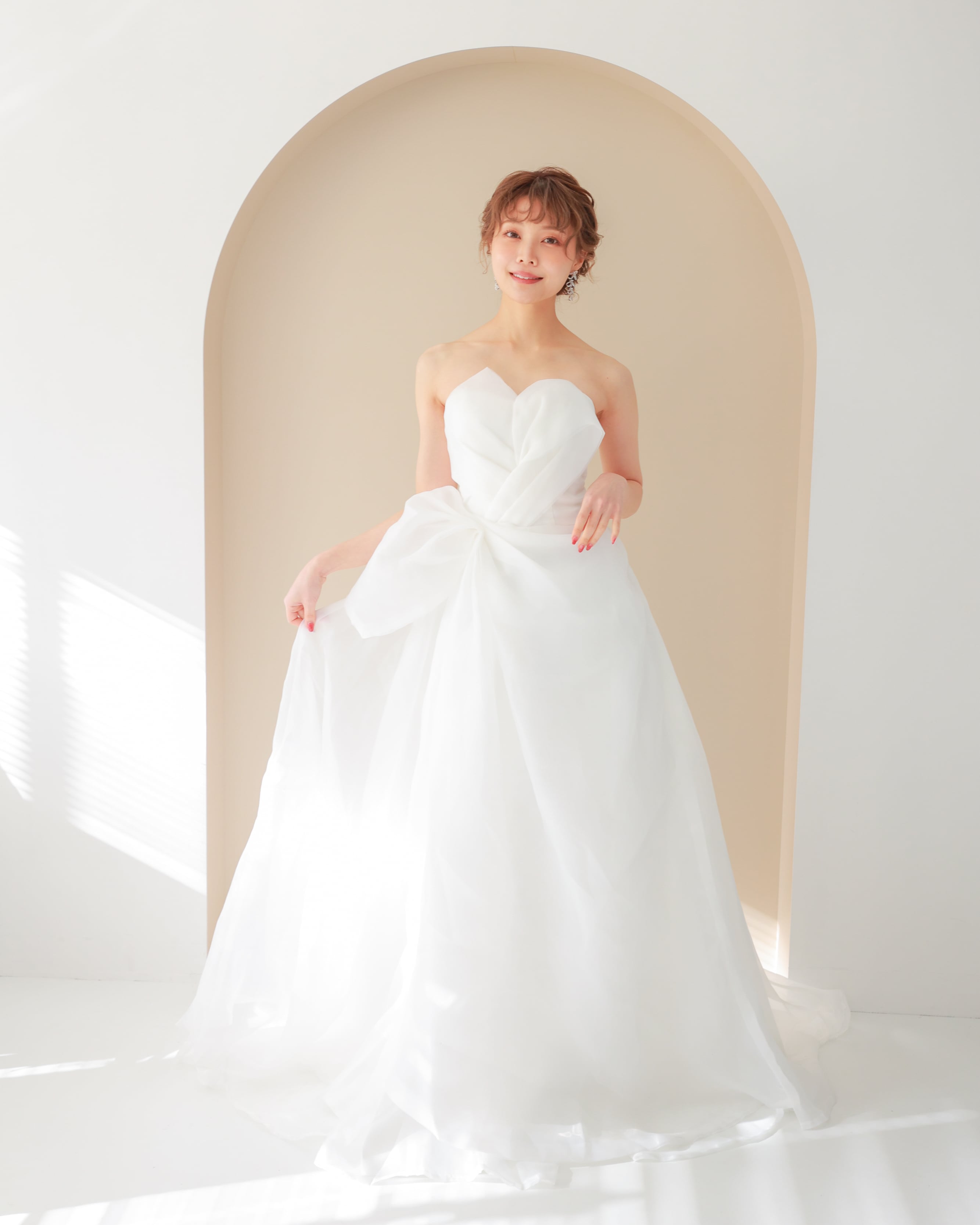 Dress | ブライダルアクセサリー＆ウェディングドレス｜Refinado