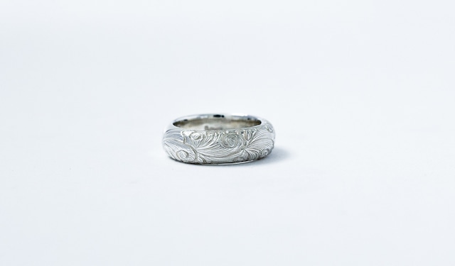 R-064 Arabesque half round ring (M)