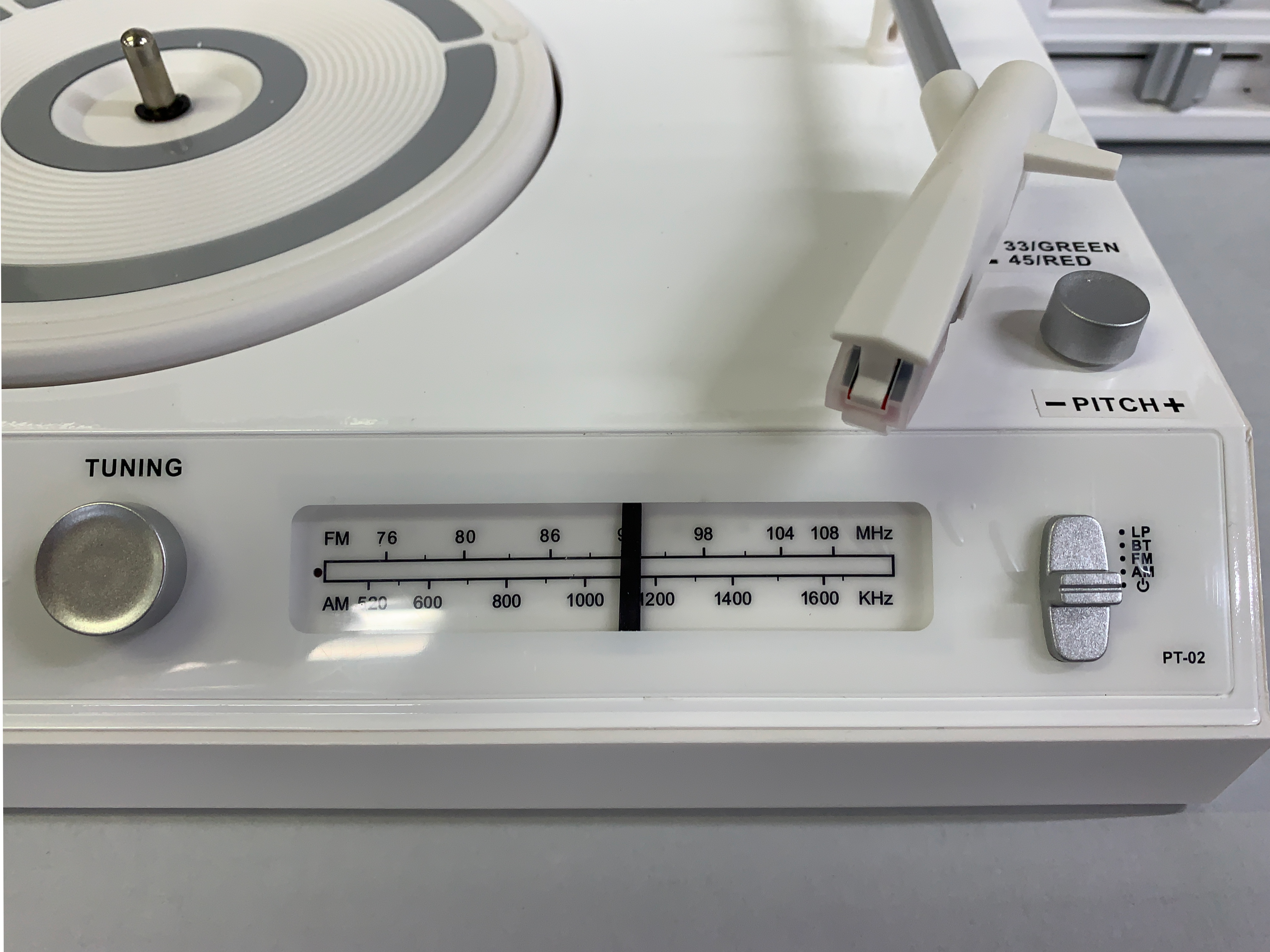 充電式ポータブルレコードプレーヤー PHONO TRUNK「PT-02」 | Ebullient