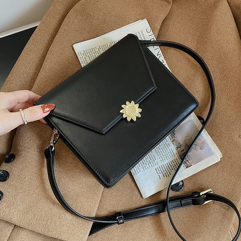 スタンダードオータムウィンターレッドスタイル レトロ 秋物 冬物 スクウェア メッセンジャーバッグ 手作りハンドバック7068993778