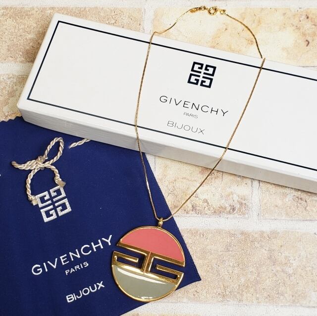 ジバンシィ GIVENCHY ☆ ヴィンテージ フェイクパール ネックレス