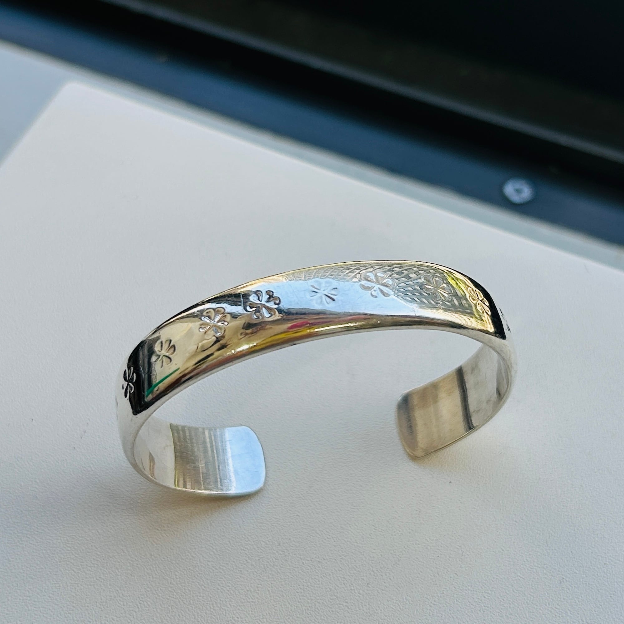 バングル・ブレスレット | Milo Antiques & Vintage