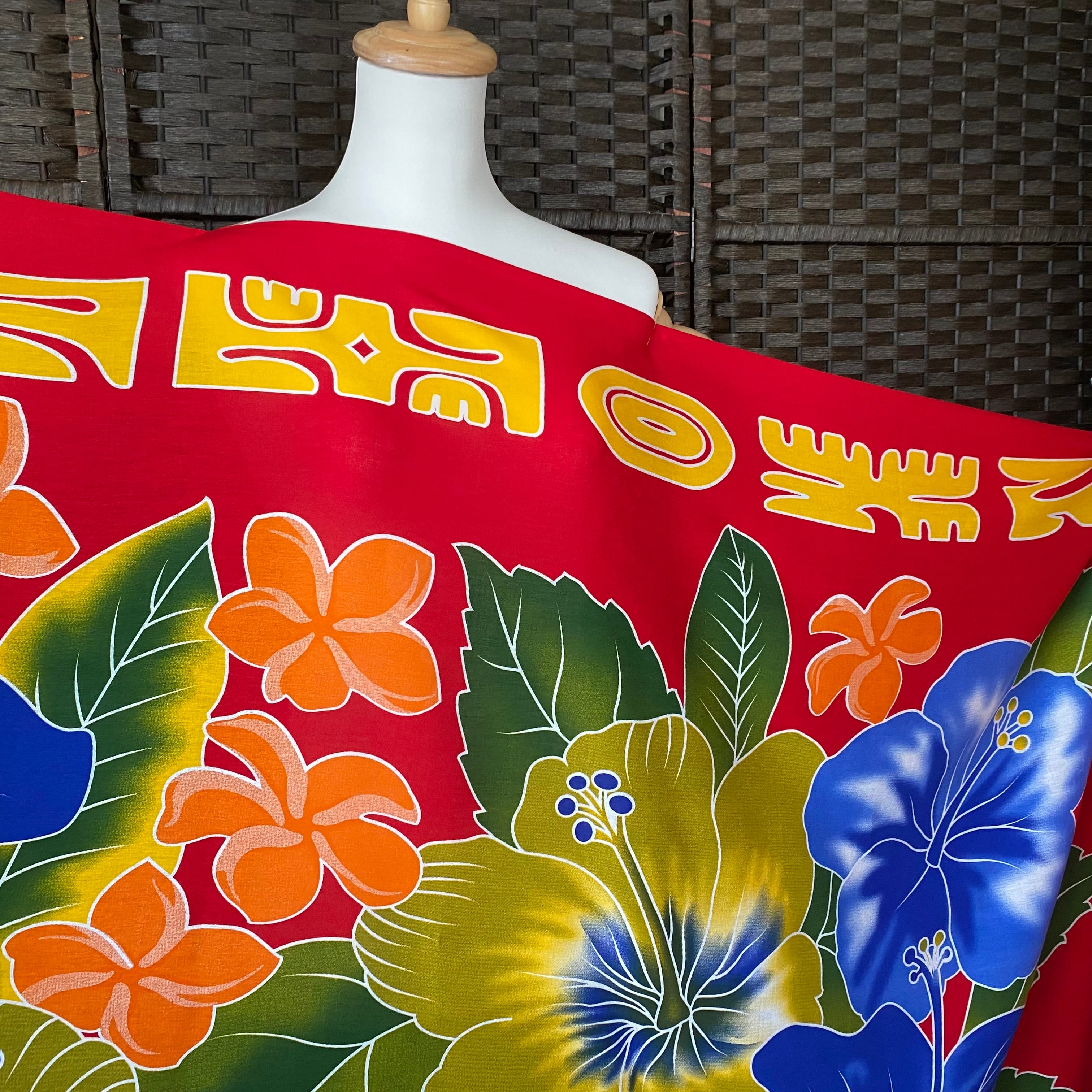 アルバローザ　小花柄ハイビスカススカーフ　パレオ　オレンジ　新品未使用タグ付き アルバローザ 小花柄ハイビスカススカーフ パレオ オレンジ 新品