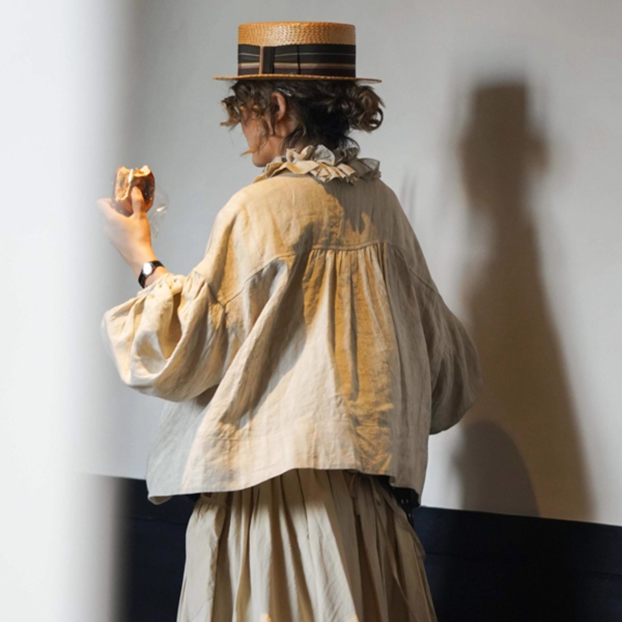 リネンフリルと陽だまりのバルーン袖シャツ 《W0190》