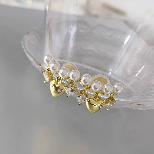 Heart charm pearl earrings　B295