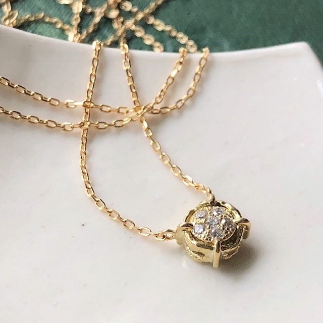 K18YG・ダイヤモンド5石パヴェネックレス