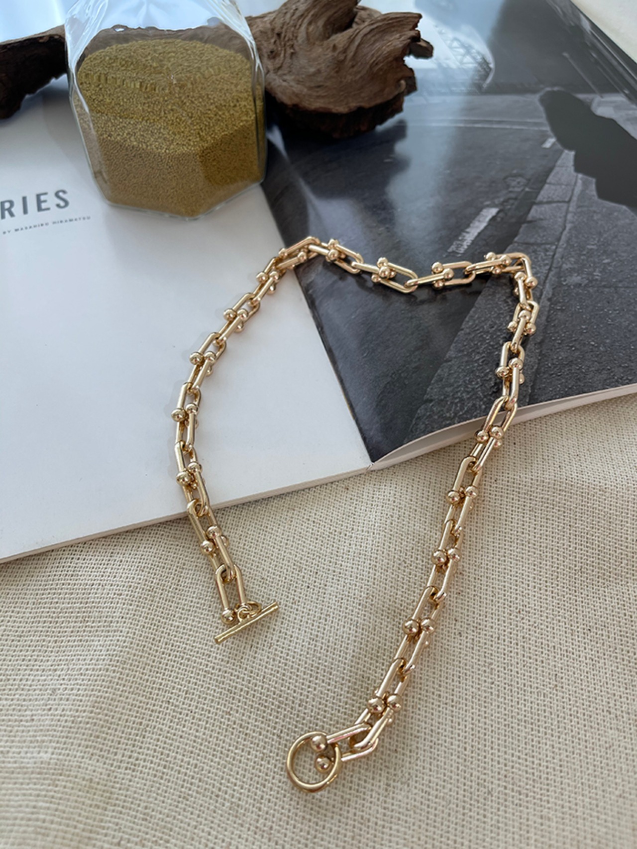 Middle Chain Necklace